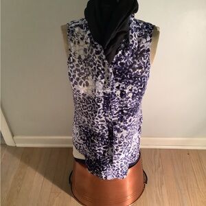 Beautiful print top.Semi sheer